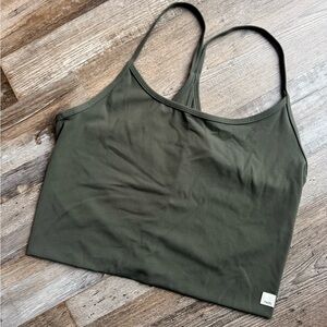 Vuori all the feels tank size Large Olive green